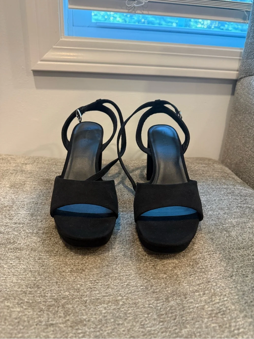 Old Navy Black Platform Block Heel Sandals